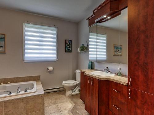 Bathroom - 4743  - 4773 Av. Beaupré, Shawinigan, QC - Indoor Photo Showing Bathroom