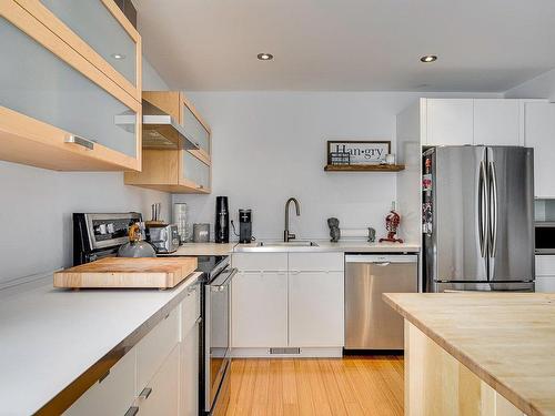 Cuisine - 366 Ch. Du Lac-Millette, Saint-Sauveur, QC - Indoor Photo Showing Kitchen