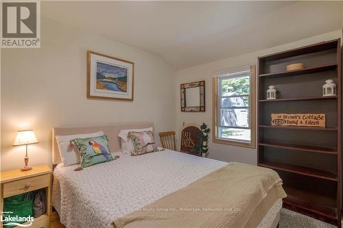 1226 Dignan Road, Dysart Et Al, ON - Indoor Photo Showing Bedroom