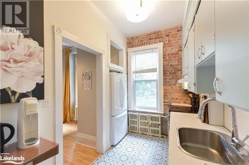 120 Brant Street E, Orillia, ON - Indoor Photo Showing Kitchen