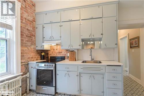 120 Brant Street E, Orillia, ON - Indoor Photo Showing Kitchen