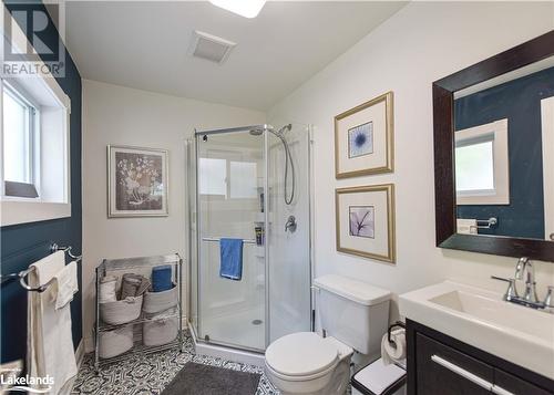 120 Brant Street E, Orillia, ON - Indoor Photo Showing Bathroom