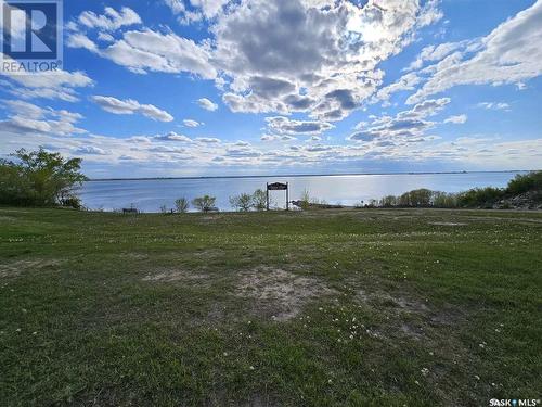 116 Sunset Drive, Island View, SK 