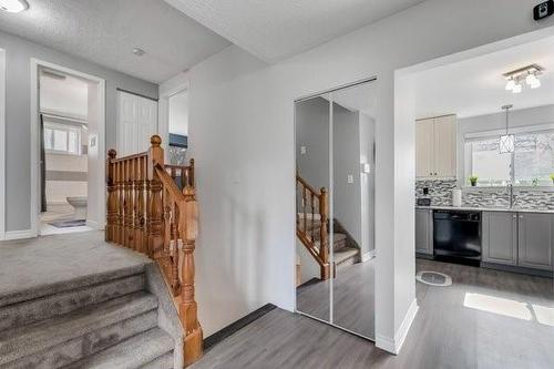 44 Deloraine Drive, Brampton, ON - Indoor Photo Showing Other Room