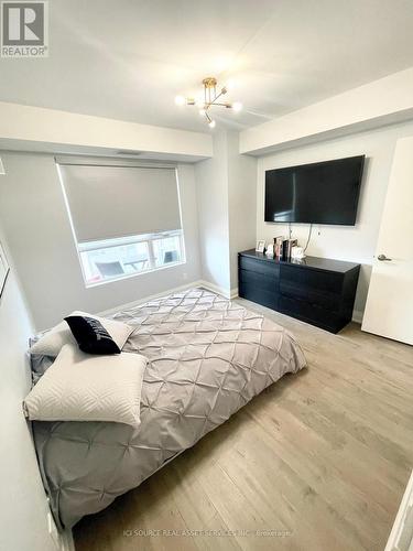 505 - 58 Lakeside Terrace, Barrie (City Centre), ON - Indoor Photo Showing Bedroom