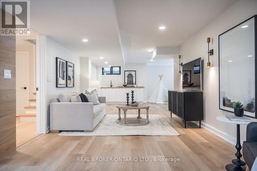 307 Martin Street, Milton, ON - Indoor Photo Showing Living Room