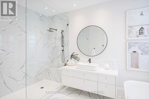 307 Martin Street, Milton (Old Milton), ON - Indoor Photo Showing Bathroom