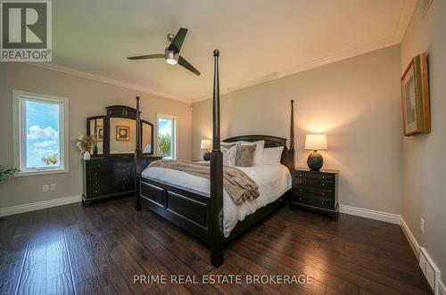 69395 Eagleson Line, North Middlesex (Parkhill), ON - Indoor Photo Showing Bedroom