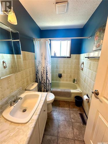 111 Memorial Drive, Spiritwood, SK - Indoor Photo Showing Bathroom