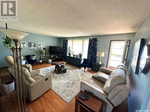 111 Memorial Drive, Spiritwood, SK - Indoor Photo Showing Living Room