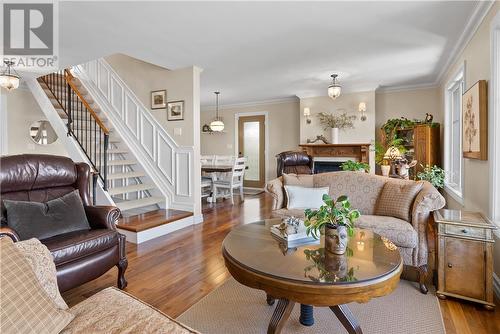 1744 Windle Drive, Sudbury, ON - Indoor Photo Showing Living Room