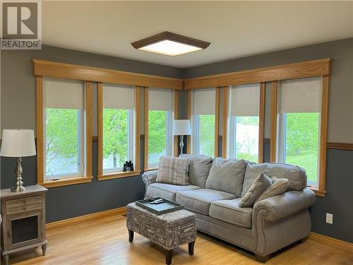 674 Baisley Road, Saint-Jacques, NB - Indoor Photo Showing Living Room