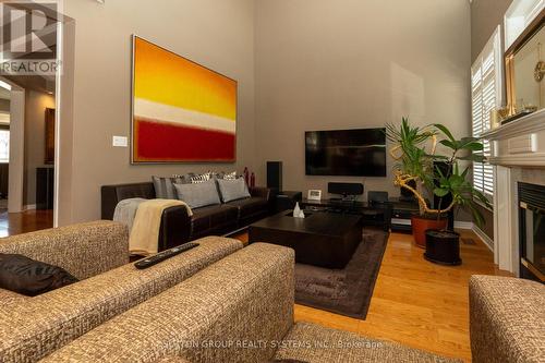 4816 Dayfoot Drive, Mississauga, ON - Indoor Photo Showing Living Room With Fireplace