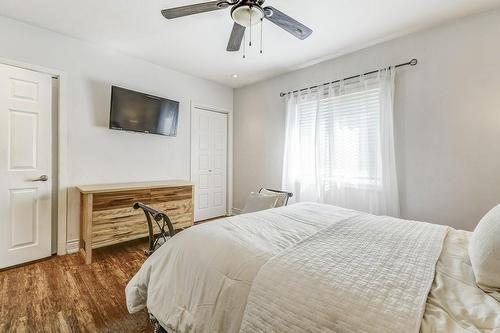596 Mohawk Road E, Hamilton, ON - Indoor Photo Showing Bedroom