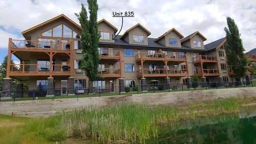835 D - 800 Bighorn Boulevard, Radium Hot Springs, BC - Outdoor With Balcony With Facade