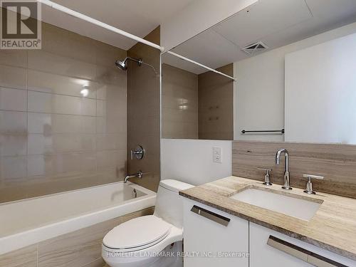 3302 - 50 Charles Street E, Toronto, ON - Indoor Photo Showing Bathroom