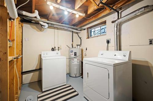 217 Linwood Street, Winnipeg, MB - Indoor Photo Showing Laundry Room