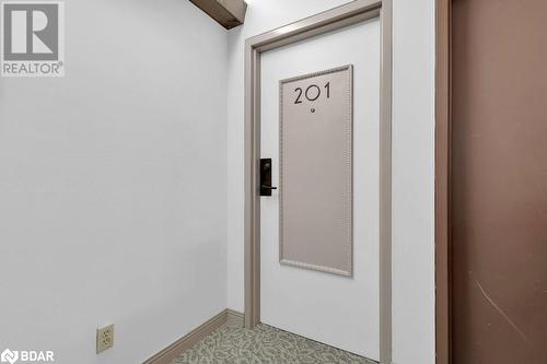 315 Regent Street Unit# 201, Kingston, ON - Indoor Photo Showing Other Room