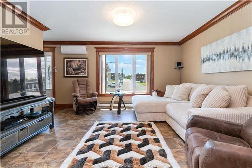 380 Front St, Grand Falls, NB - Indoor Photo Showing Living Room