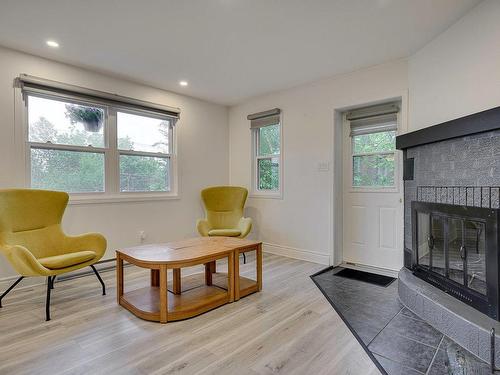 Salon - 85 Mtée St-Elmire, Saint-Sauveur, QC - Indoor Photo Showing Living Room With Fireplace