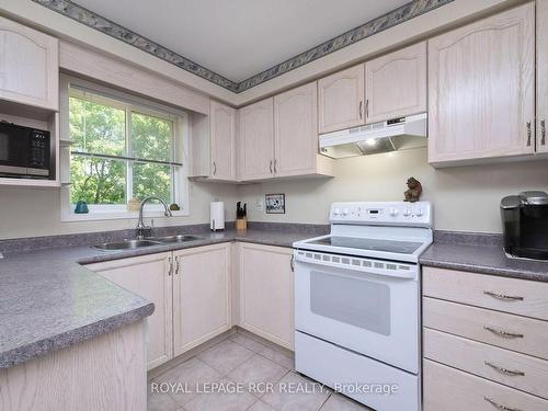 1289 Forest St, Innisfil, ON - Indoor Photo Showing Kitchen With Double Sink