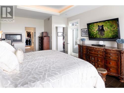 682 Peridot Court, Kelowna, BC - Indoor Photo Showing Bedroom