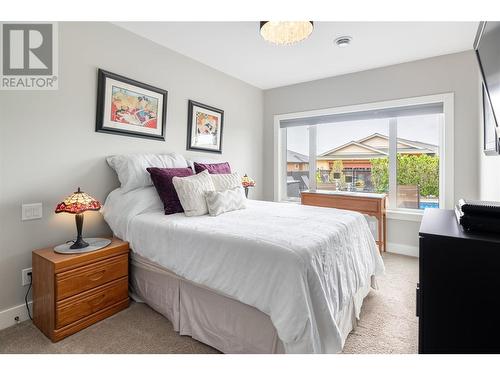 682 Peridot Court, Kelowna, BC - Indoor Photo Showing Bedroom