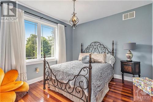 1284 Rideau Cove Court, Ottawa, ON - Indoor Photo Showing Bedroom