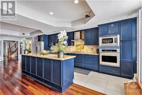 1284 Rideau Cove Court, Ottawa, ON - Indoor Photo Showing Kitchen With Upgraded Kitchen