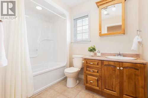11 Gadwall Place, Mount Pearl, NL - Indoor Photo Showing Bathroom