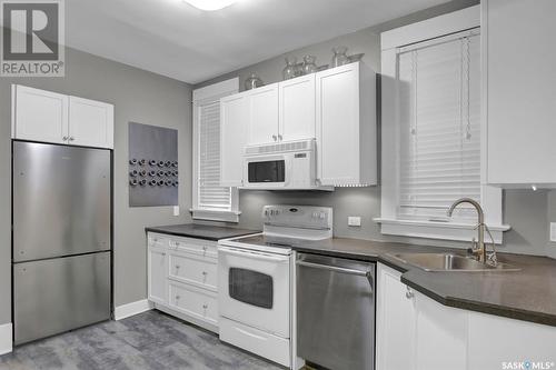 2218 Angus Street, Regina, SK - Indoor Photo Showing Kitchen