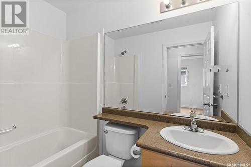 447 Stensrud Road, Saskatoon, SK - Indoor Photo Showing Bathroom