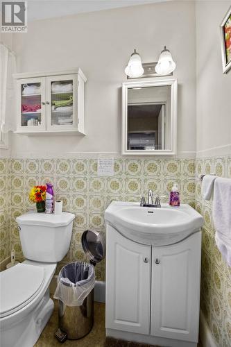 592B Main Road, Pouch Cove, NL - Indoor Photo Showing Bathroom