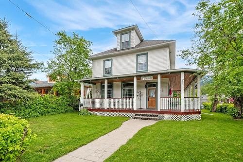 802 4Th Avenue, Fernie, BC - Outdoor With Deck Patio Veranda