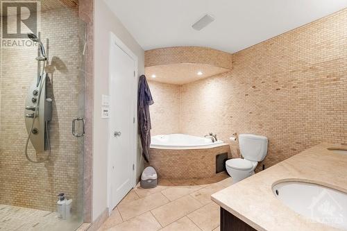 277 Kirchoffer Avenue, Ottawa, ON - Indoor Photo Showing Bathroom