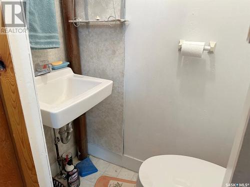 311 2Nd Street, Craik, SK - Indoor Photo Showing Bathroom