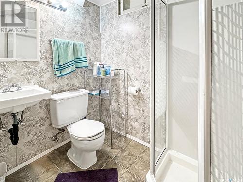 1822 96Th Street, North Battleford, SK - Indoor Photo Showing Bathroom