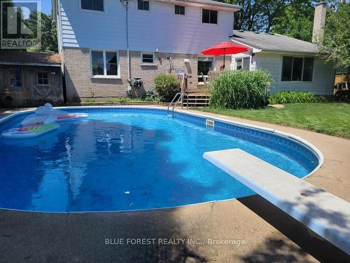 30 Butler Drive, St. Thomas, ON - Outdoor With In Ground Pool With Backyard