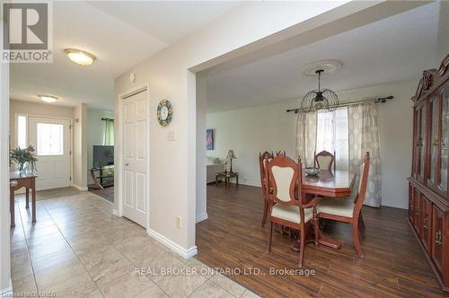 70 Aylmer Crescent, Hamilton (Stoney Creek Mountain), ON - Indoor Photo Showing Dining Room