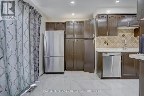 45 Caranci Crescent, Brampton, ON - Indoor Photo Showing Kitchen