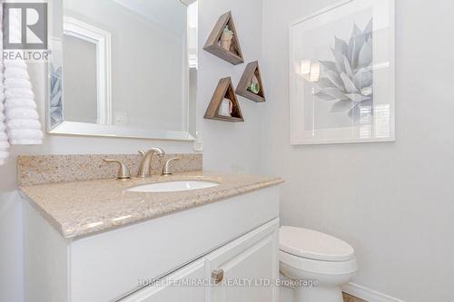 1057 Roosevelt Road, Mississauga, ON - Indoor Photo Showing Bathroom