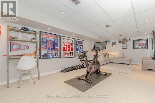 1057 Roosevelt Road, Mississauga, ON - Indoor Photo Showing Other Room
