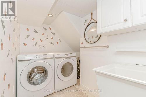 1057 Roosevelt Road, Mississauga, ON - Indoor Photo Showing Laundry Room