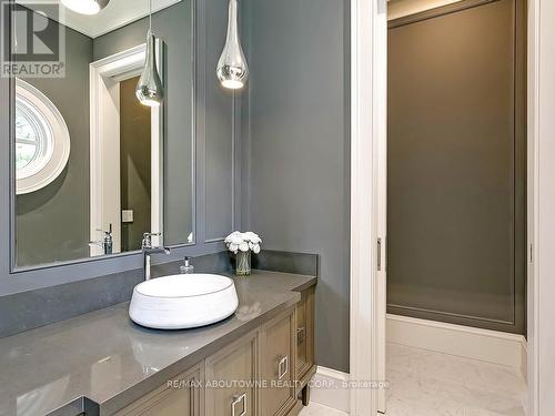 27 Park Avenue, Oakville (Old Oakville), ON - Indoor Photo Showing Bathroom