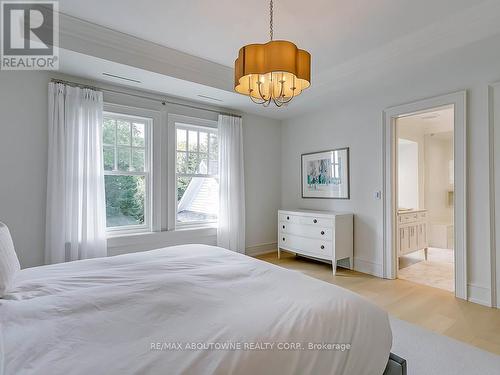 27 Park Avenue, Oakville (Old Oakville), ON - Indoor Photo Showing Bedroom