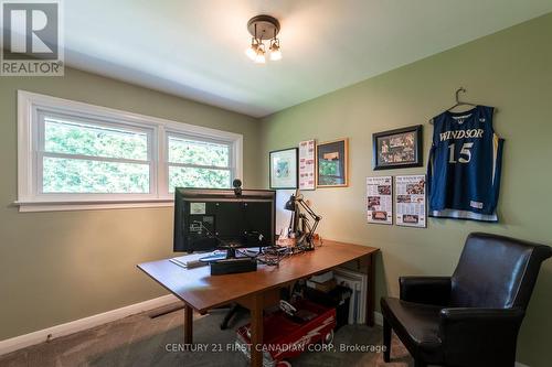14 Dengate Crescent, London, ON - Indoor Photo Showing Office