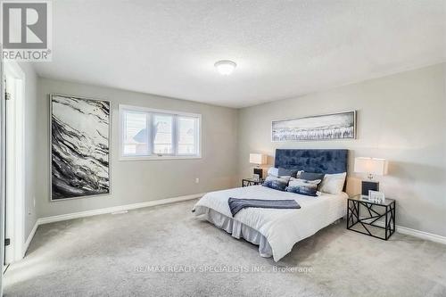 58 Walker Boulevard, New Tecumseth, ON - Indoor Photo Showing Bedroom