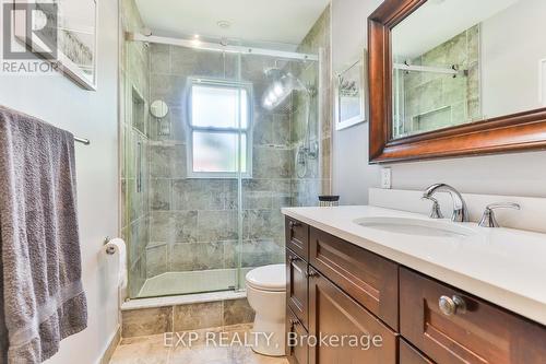 5439 Croydon Road, Burlington, ON - Indoor Photo Showing Bathroom