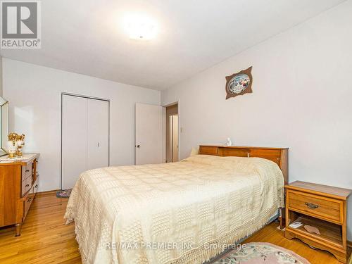 74 Duncanwoods Drive, Toronto, ON - Indoor Photo Showing Bedroom