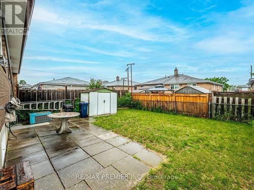 74 Duncanwoods Drive, Toronto, ON - Outdoor With Backyard